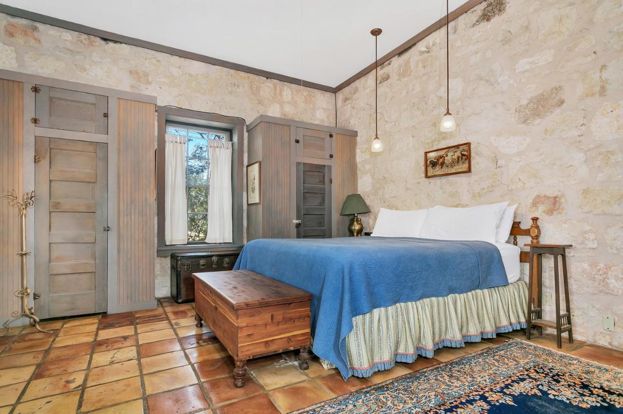 Adams Travis - 1B1Ba, Pet Friendly With Fee, Walk To Main Fredericksburg Exterior photo