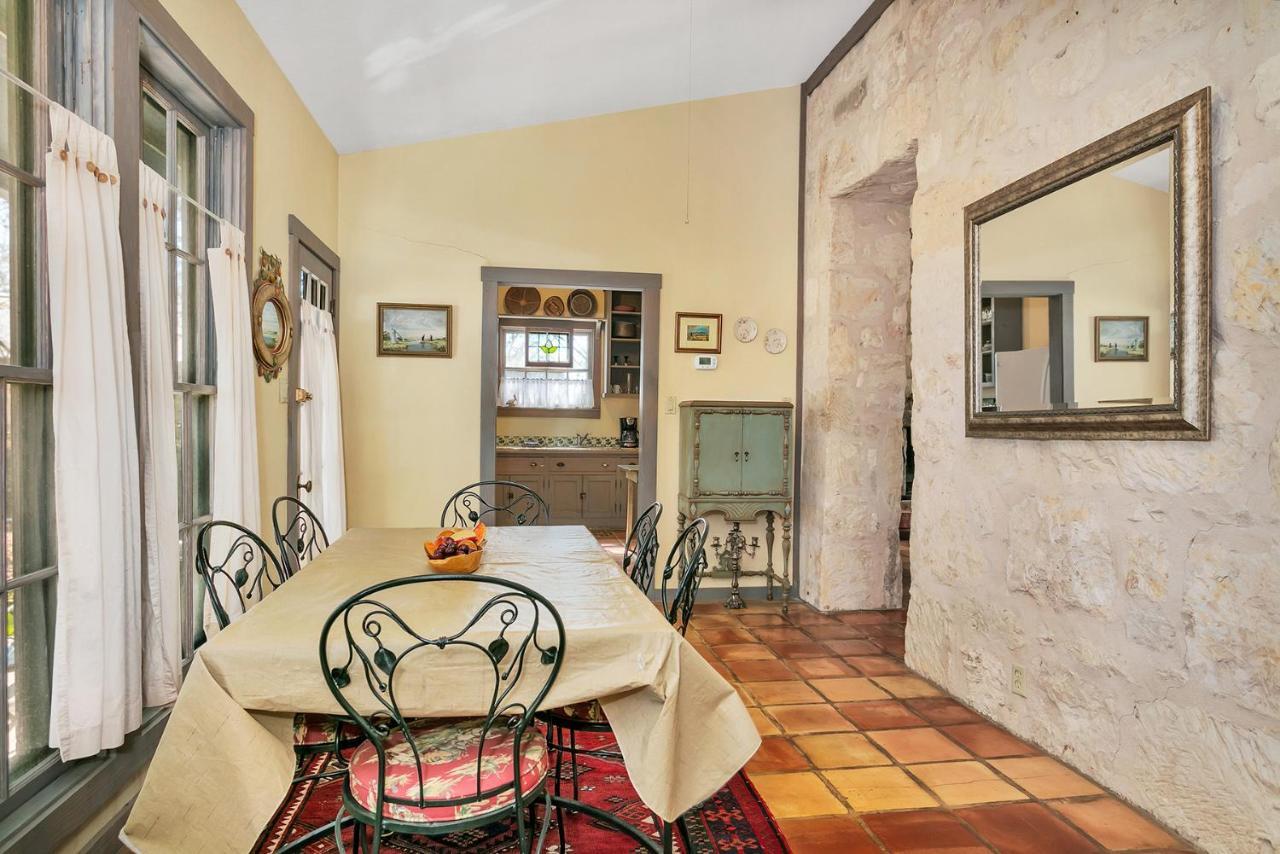 Adams Travis - 1B1Ba, Pet Friendly With Fee, Walk To Main Fredericksburg Exterior photo